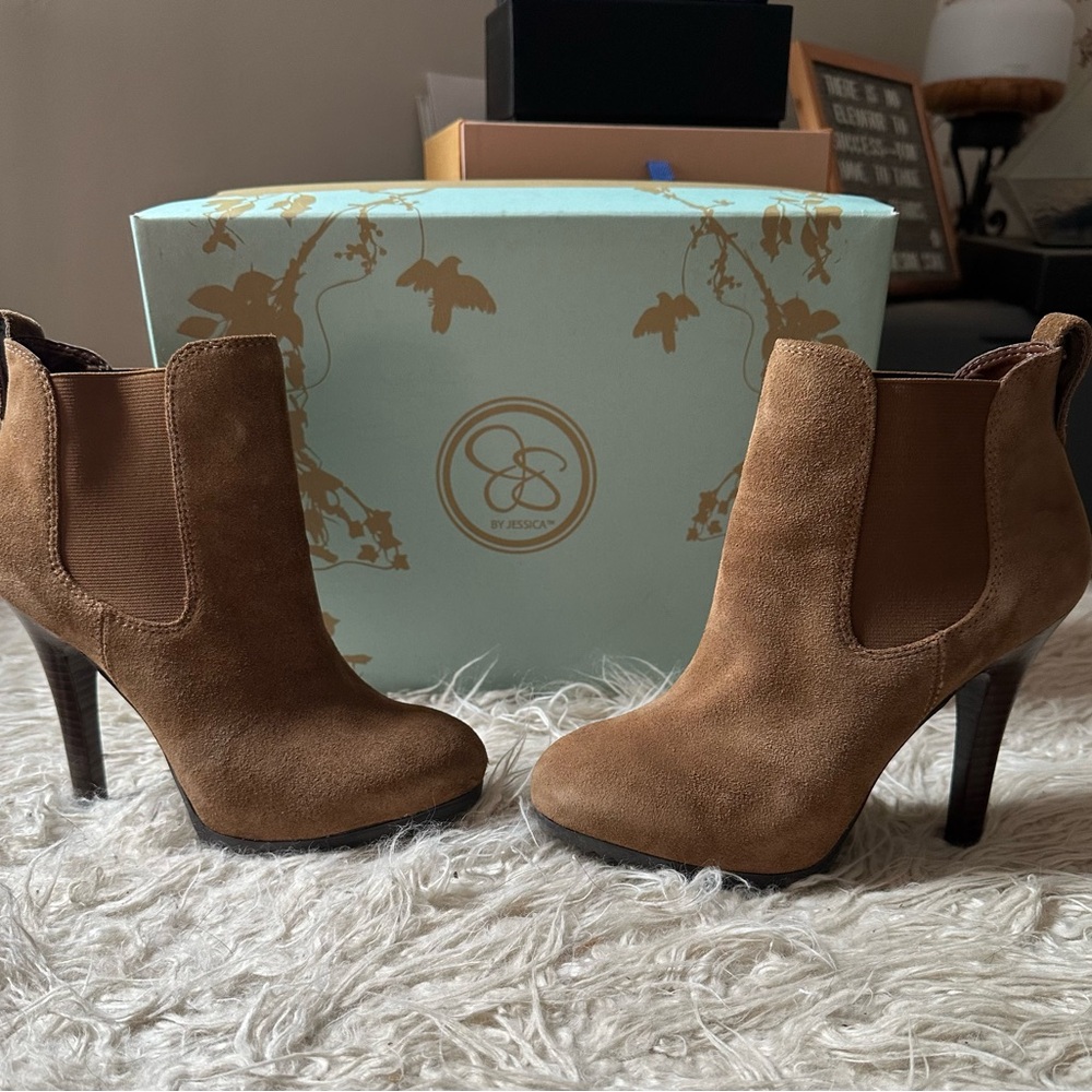 Jessica Simpson Women's Brown Ankle Boots